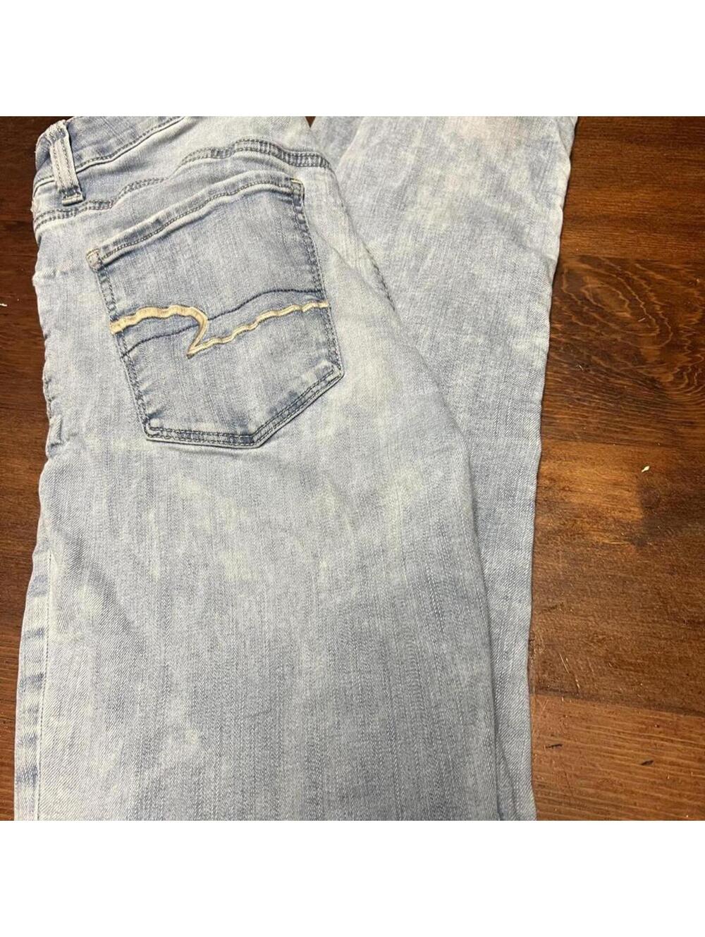 American Eagle Outfitters Women's Blue Jeans